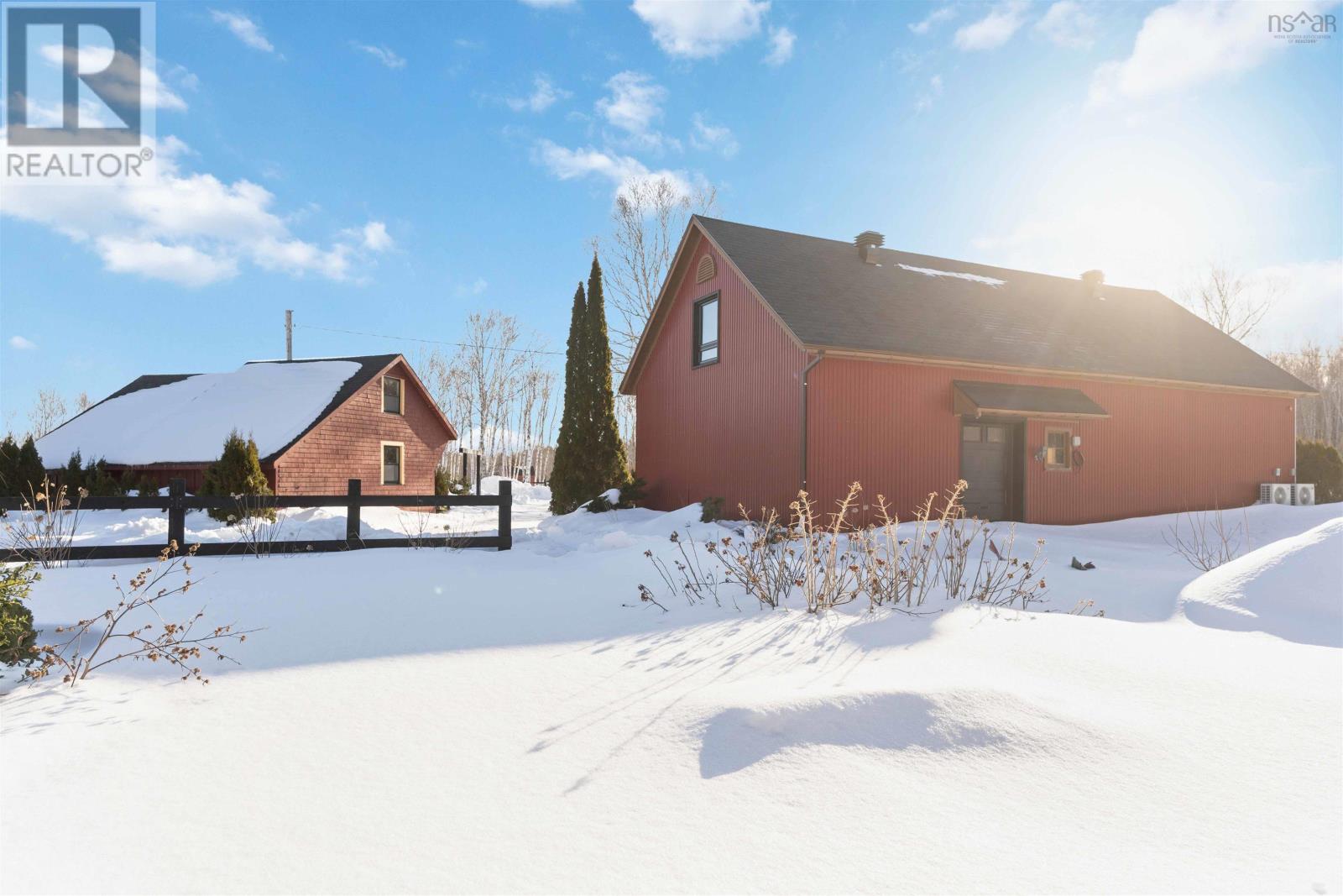 Property 24 of 40 of 95 Forest Glade Road