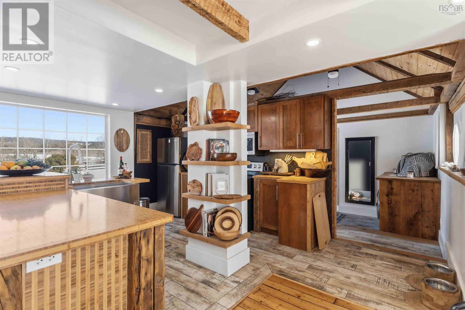 Property 33 of 47 of 89 Bridge Street