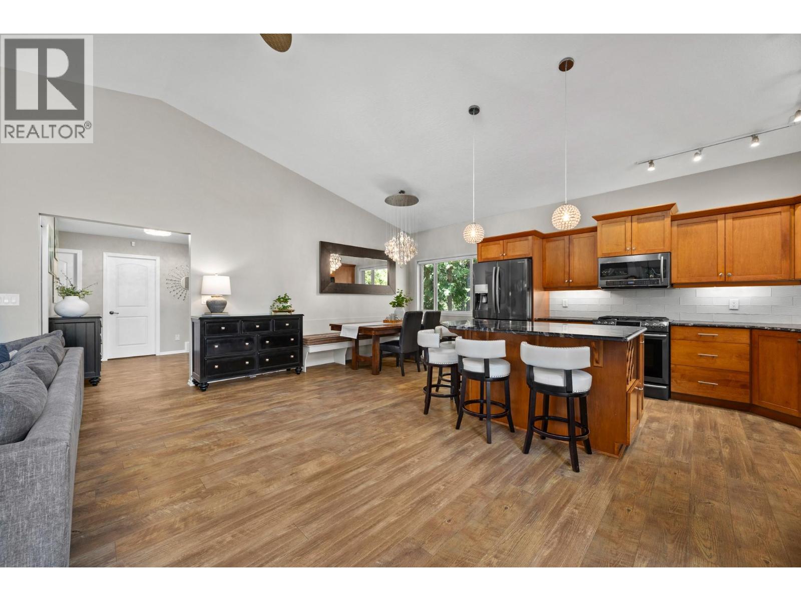 7410 Dixon Dam Road, Vernon