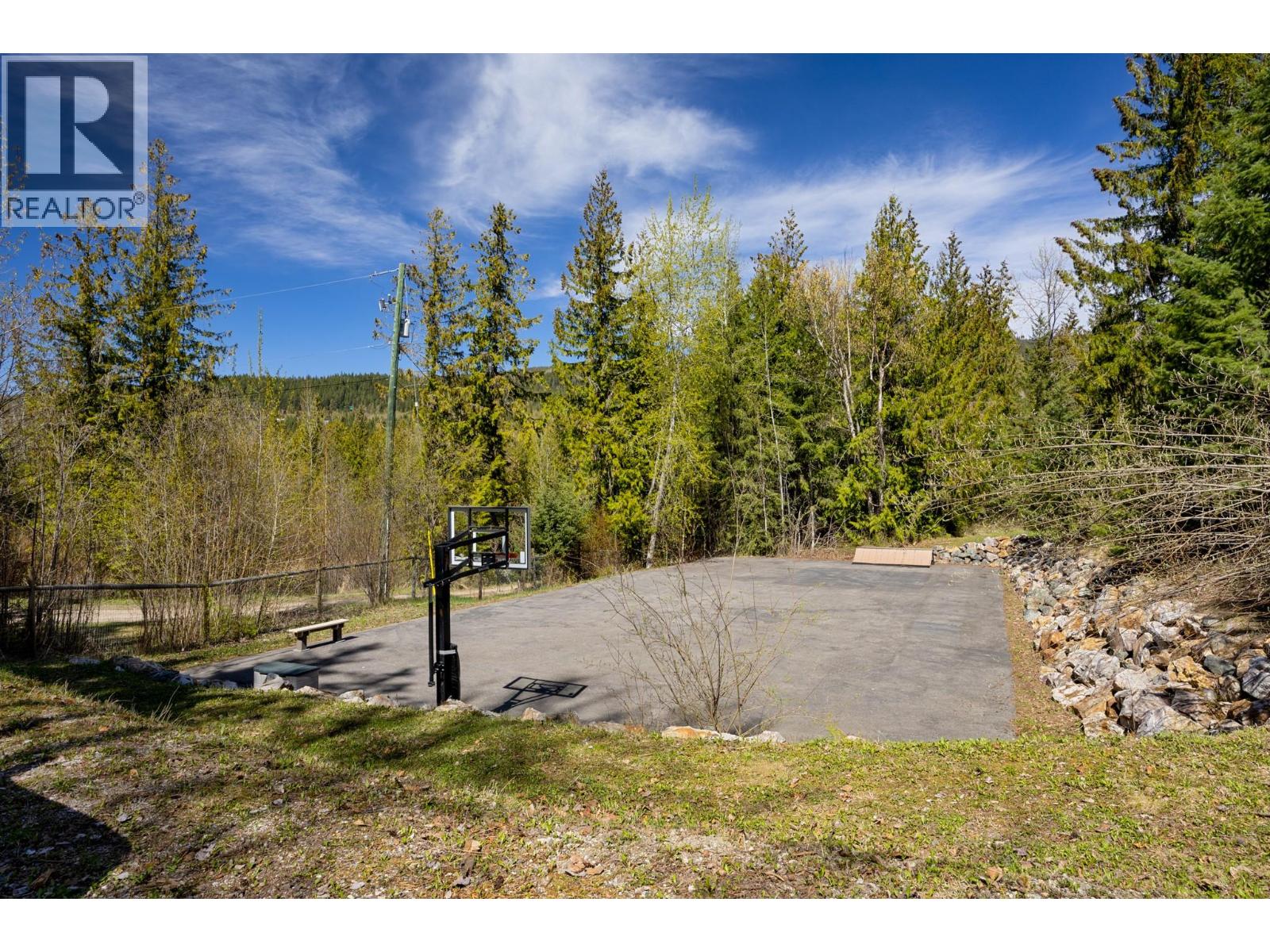 7410 Dixon Dam Road, Vernon