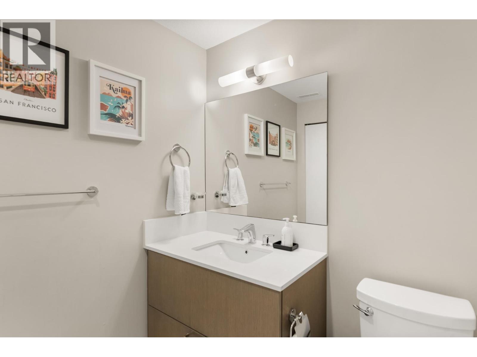 #19-10133 RIVER Drive, Richmond