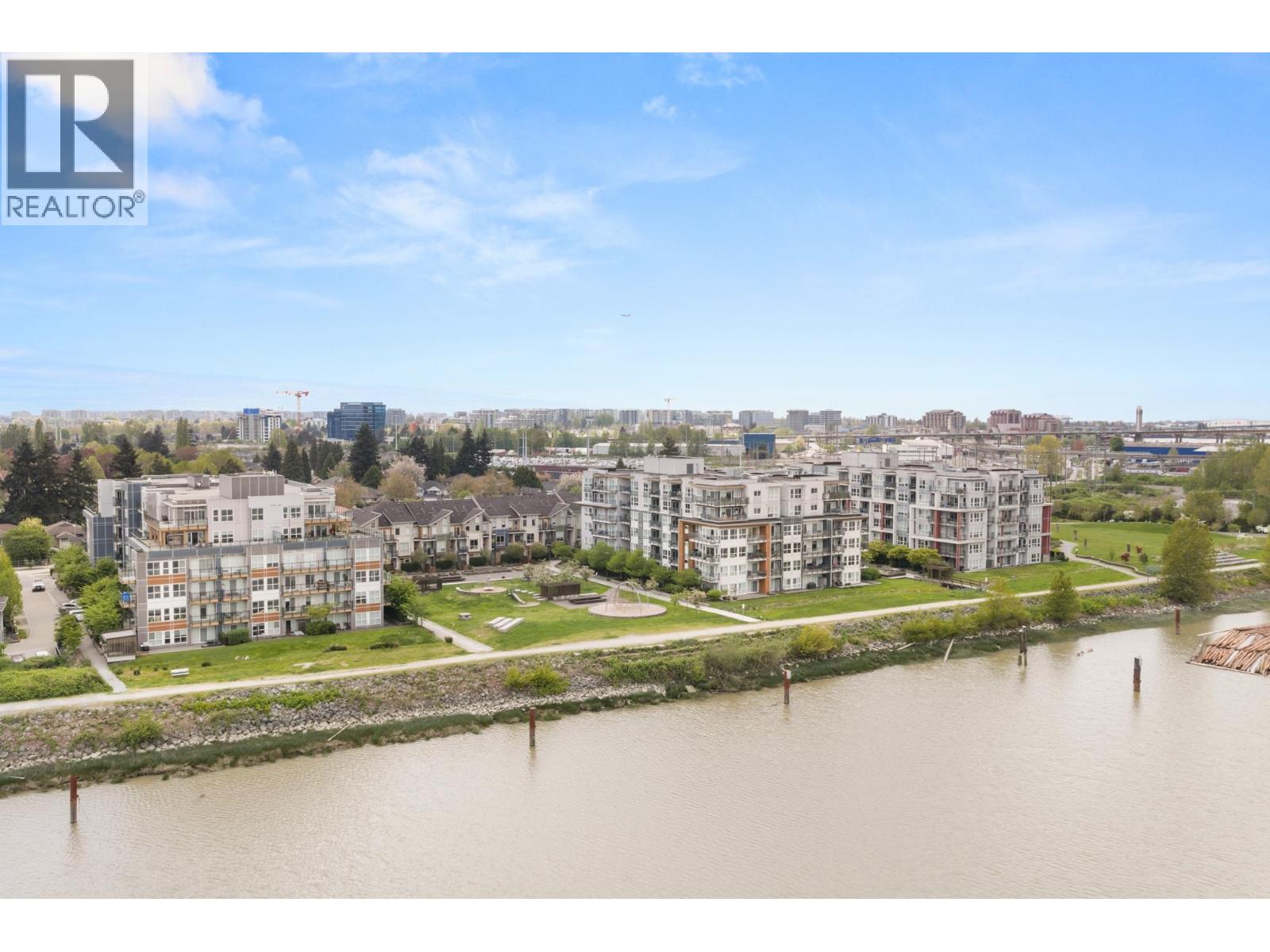 #19-10133 RIVER Drive, Richmond