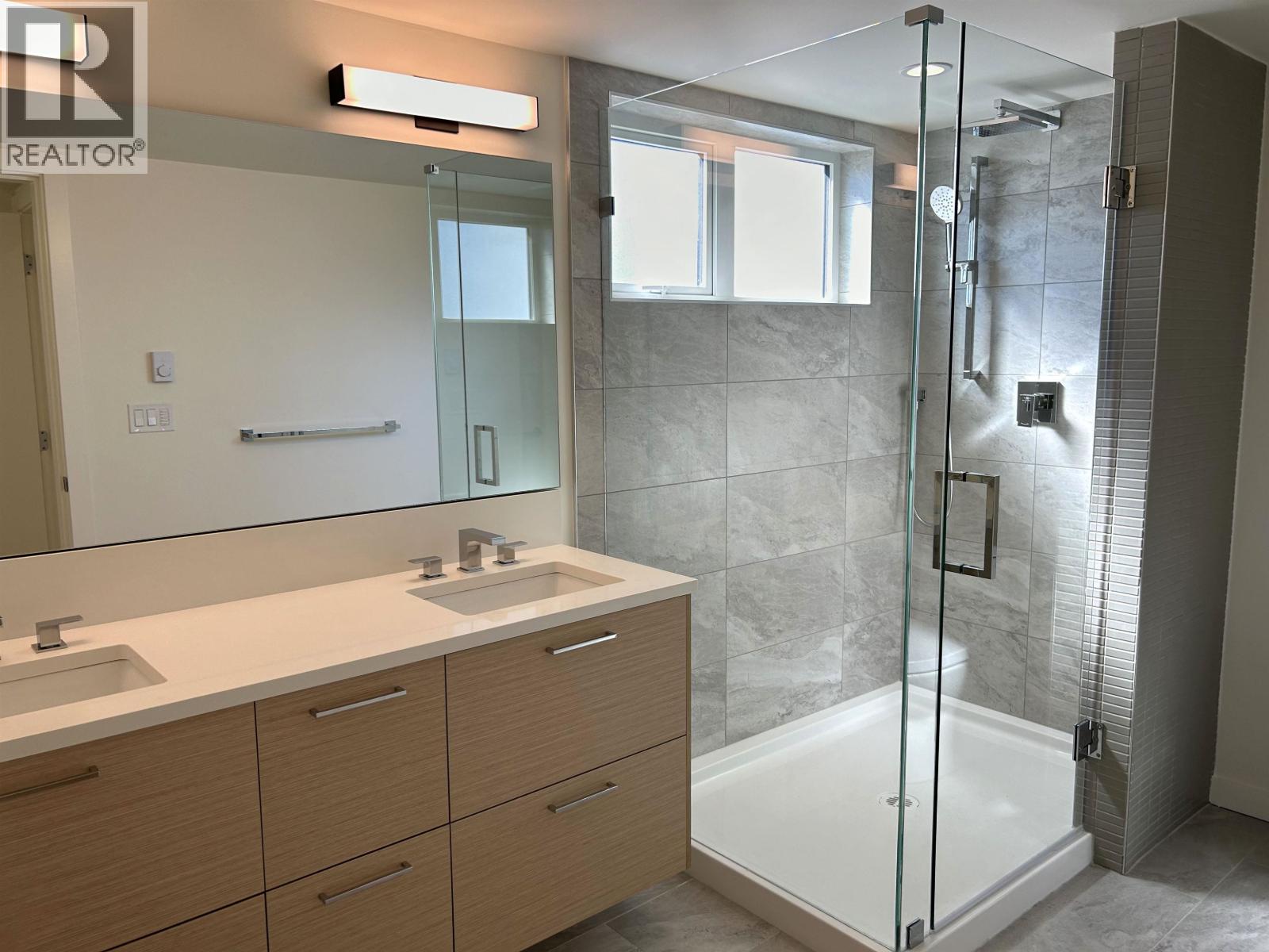 6 629 SOUTH DYKE ROAD, New Westminster
