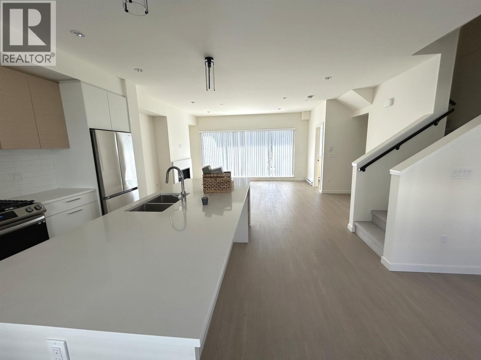 6 629 SOUTH DYKE ROAD, New Westminster