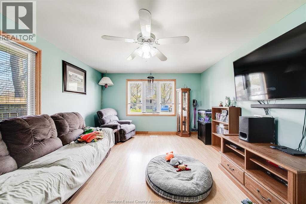 110 HIGHBURY CRESCENT, Wallaceburg, Ontario, N8A4T7 — Photo 6