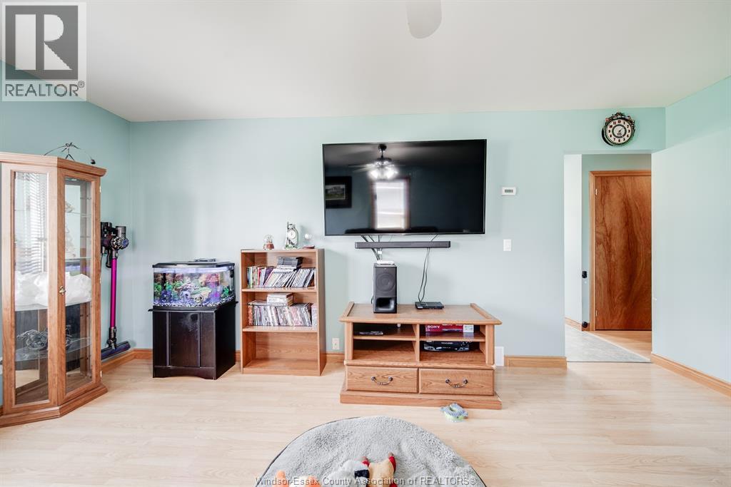 110 HIGHBURY CRESCENT, Wallaceburg, Ontario, N8A4T7 — Photo 9