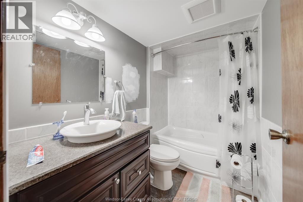 110 HIGHBURY CRESCENT, Wallaceburg, Ontario, N8A4T7 — Photo 21