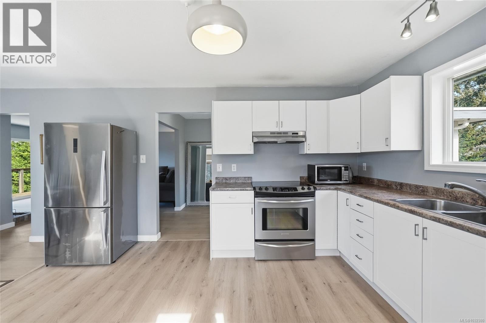 1559 The Bell, Nanoose Bay