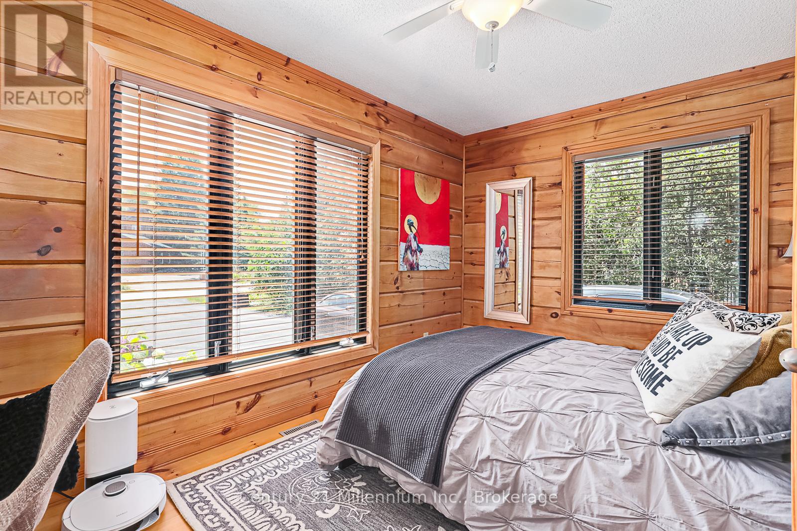 108 CORTINA CRESCENT - 29