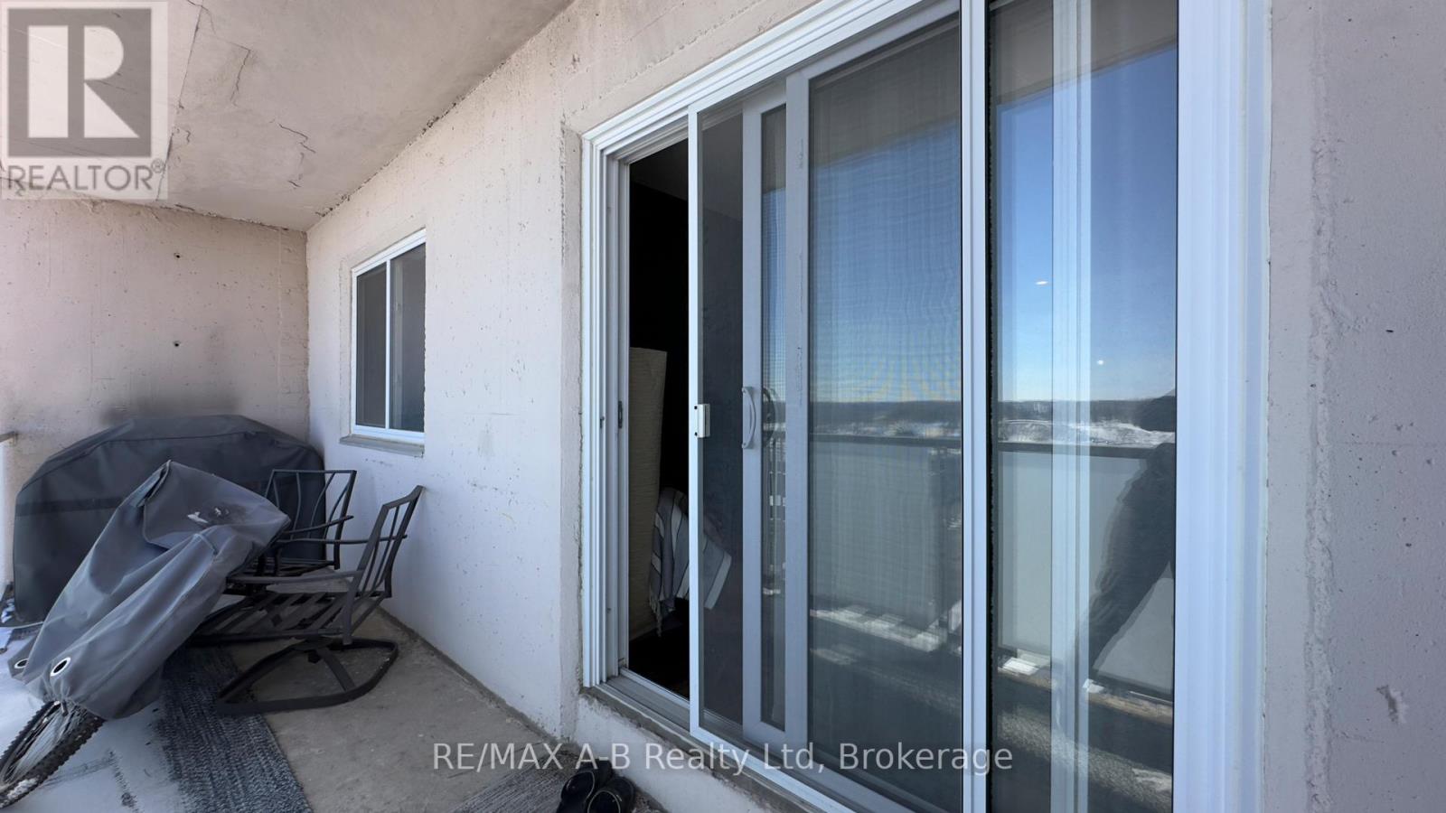 #1005 583 MORNINGTON AVENUE - 15