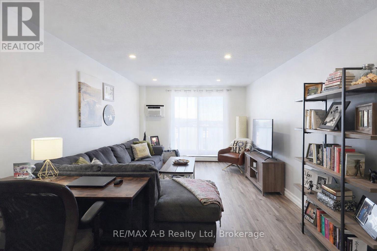 #1005 583 MORNINGTON AVENUE - 5