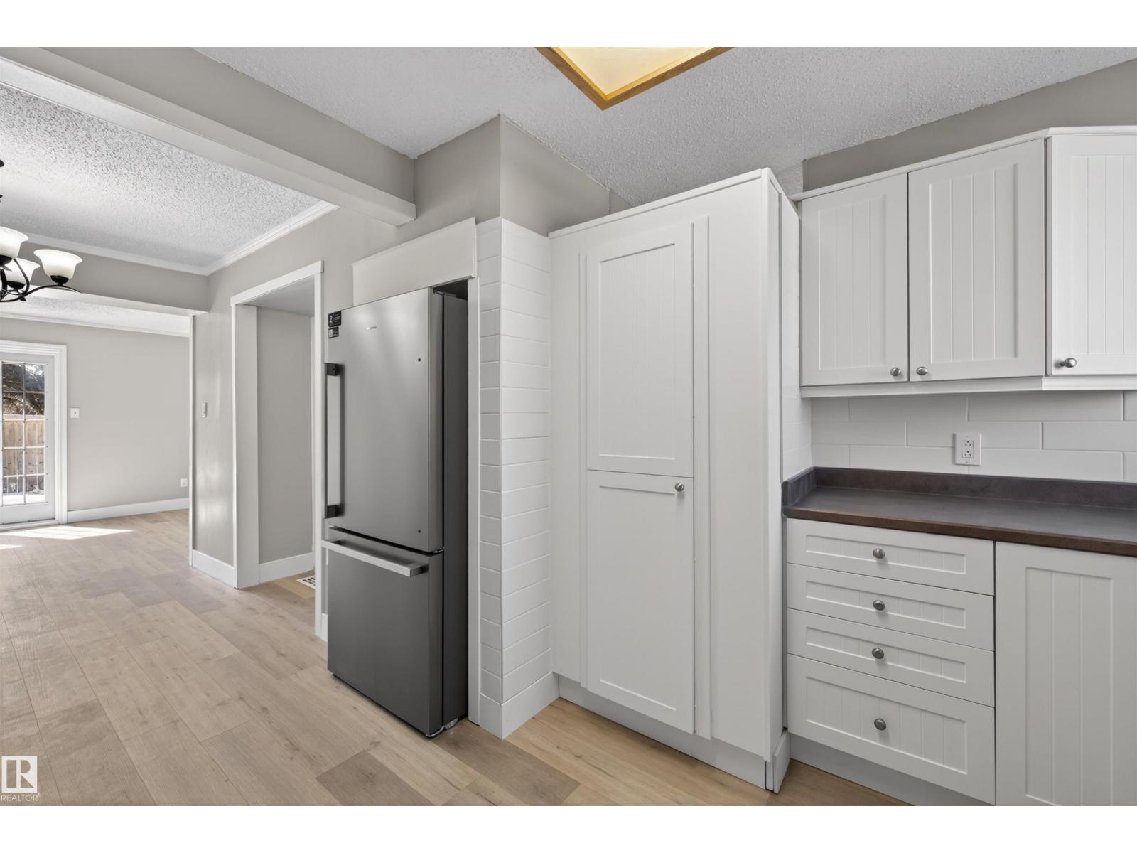 11 GREENFIELD ES, St. Albert