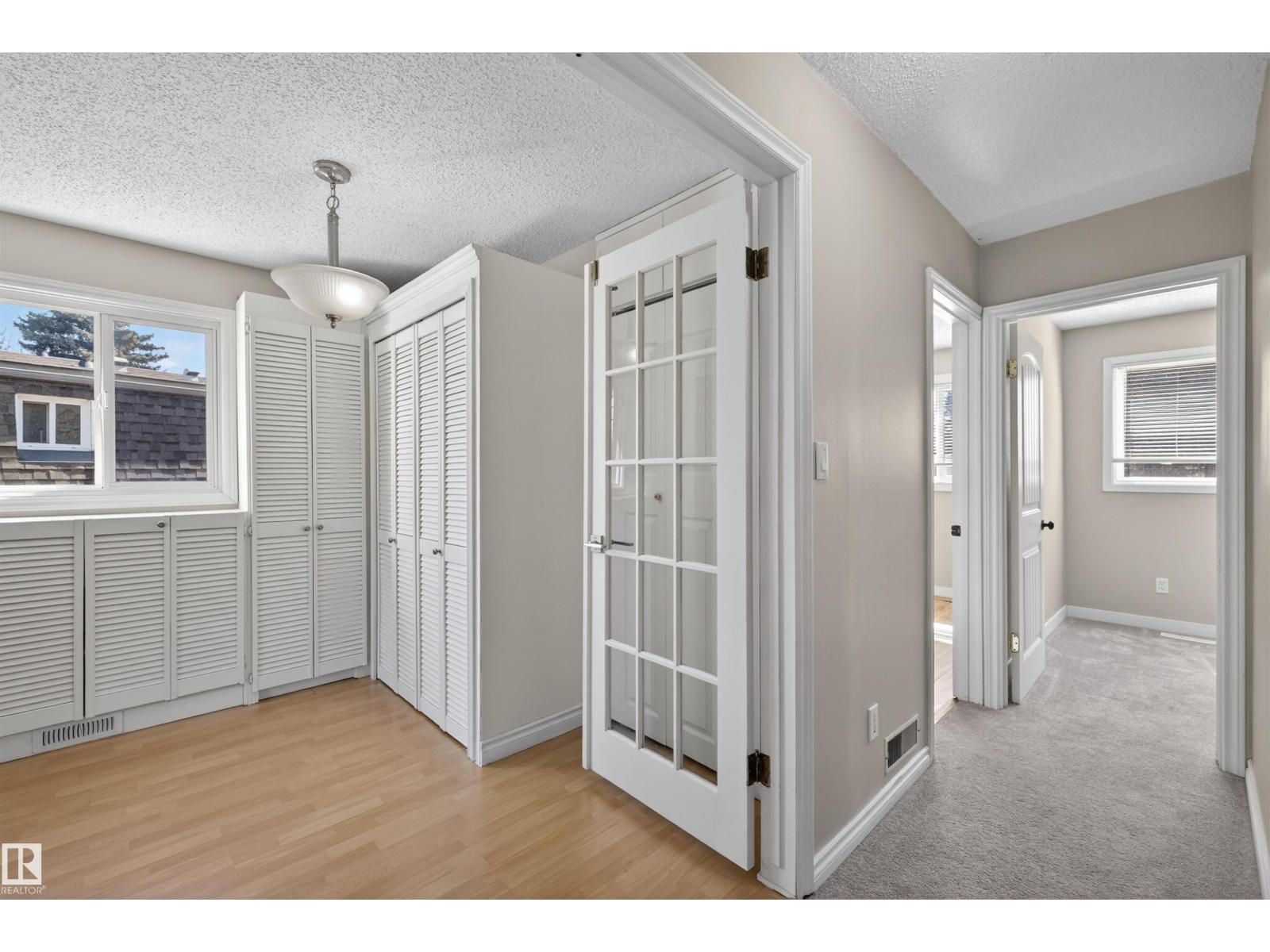 11 GREENFIELD ES, St. Albert