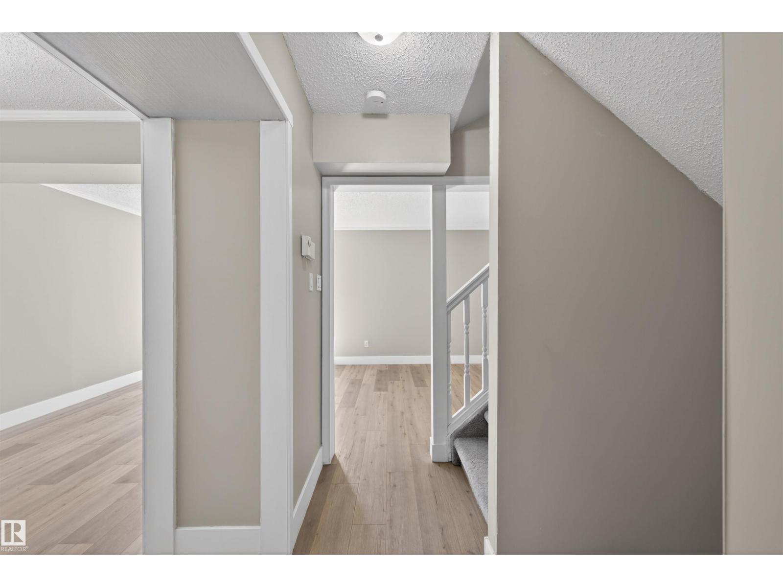 11 GREENFIELD ES, St. Albert