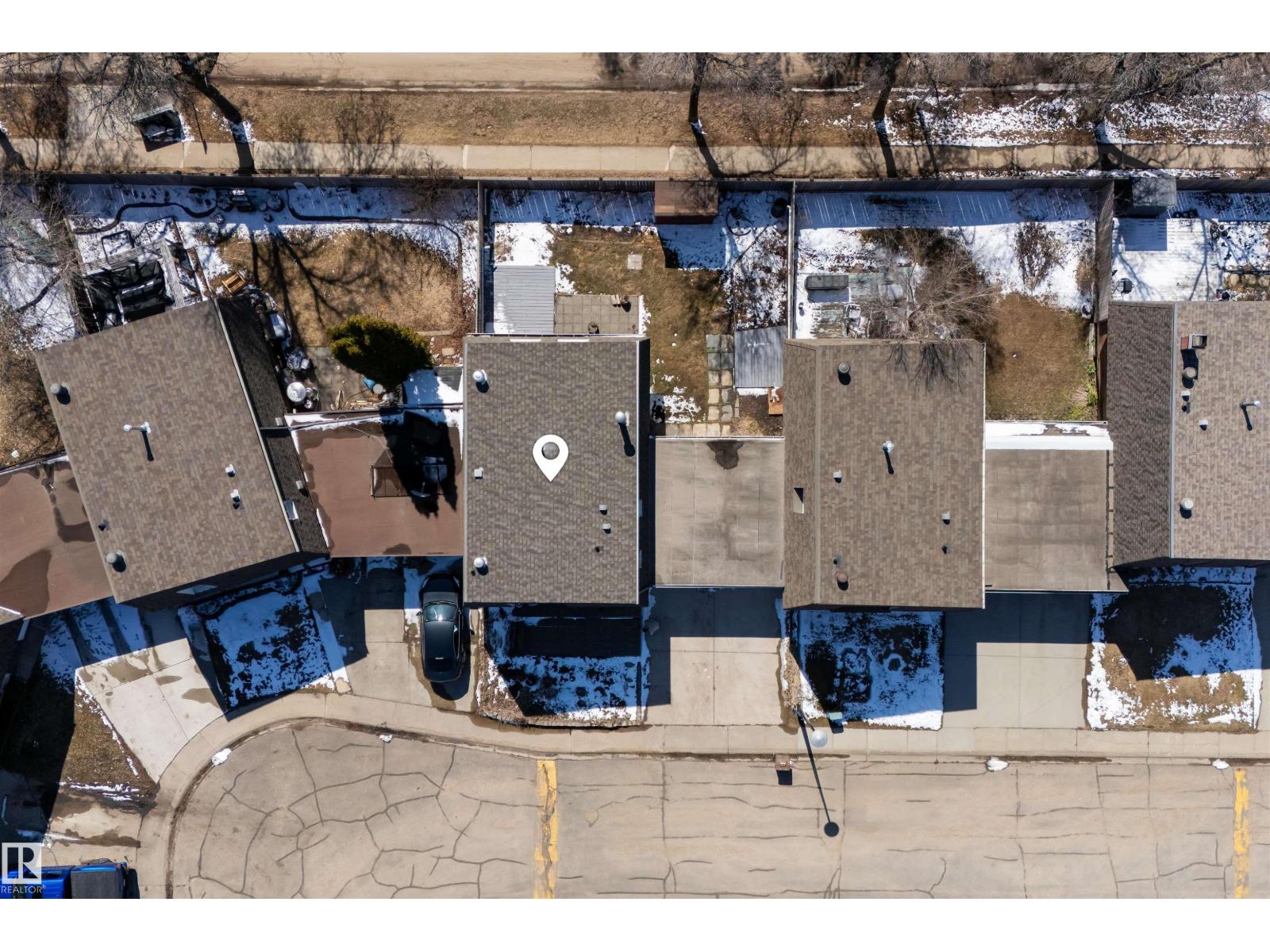 11 GREENFIELD ES, St. Albert