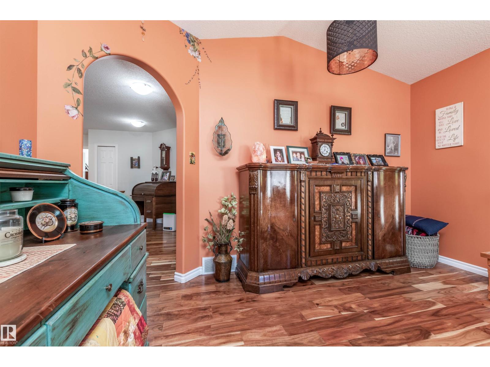 31 ESTATES CO, Sherwood Park