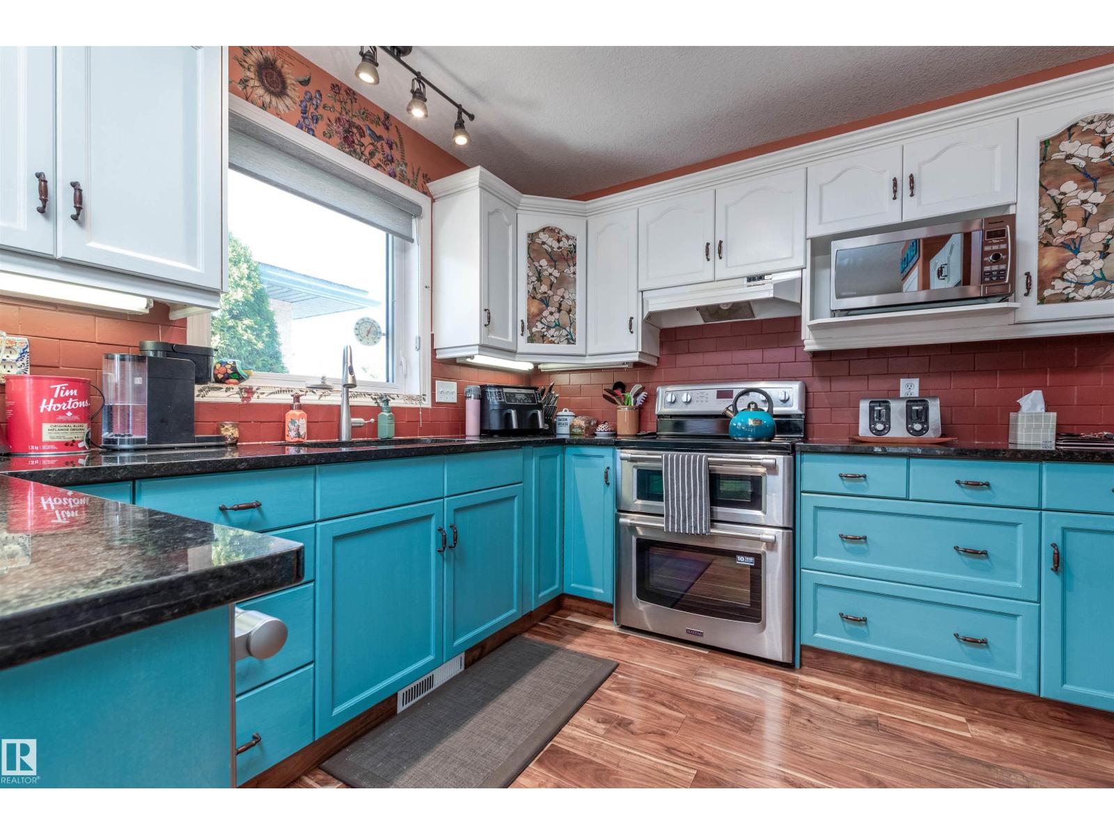 31 ESTATES CO, Sherwood Park