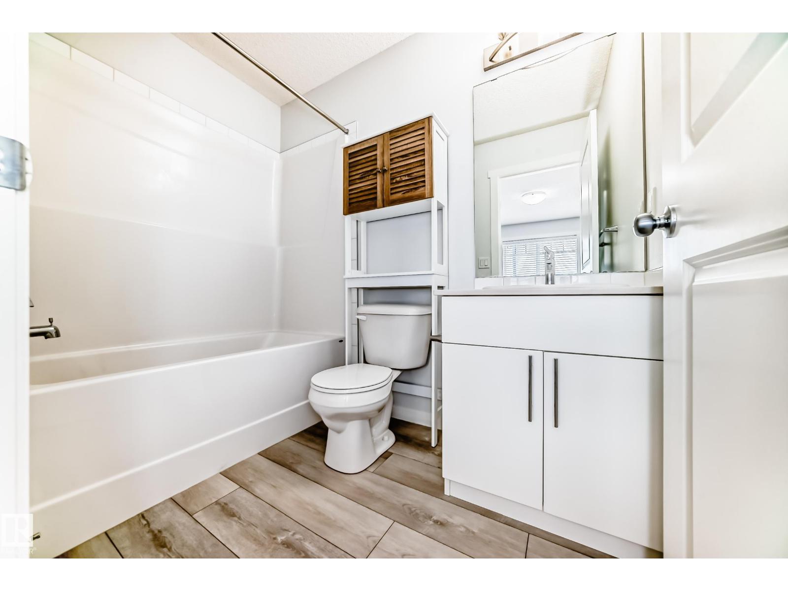 2505 14 AV NW, Edmonton