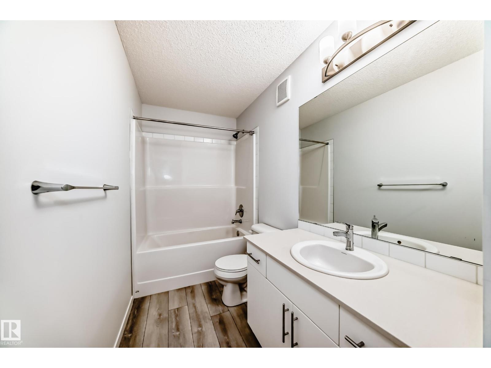 2505 14 AV NW, Edmonton