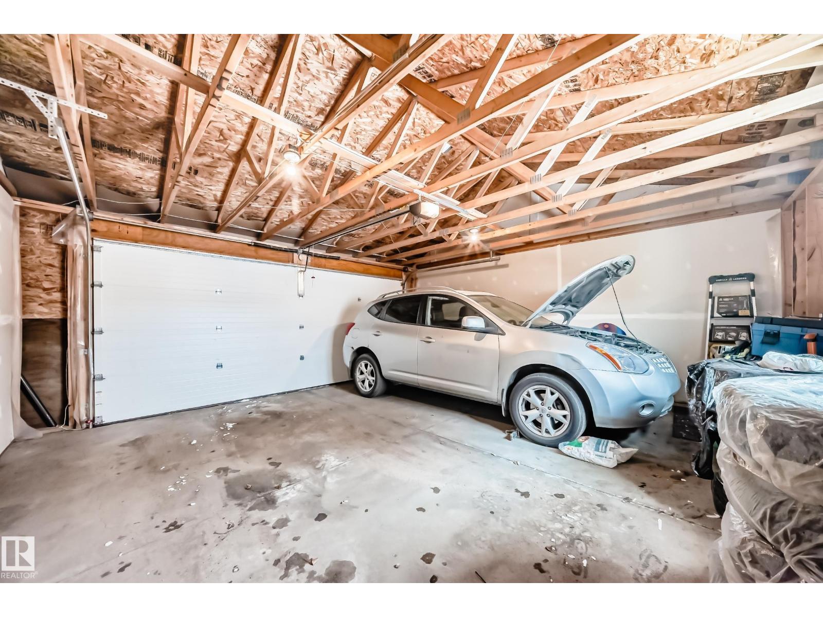 2505 14 AV NW, Edmonton