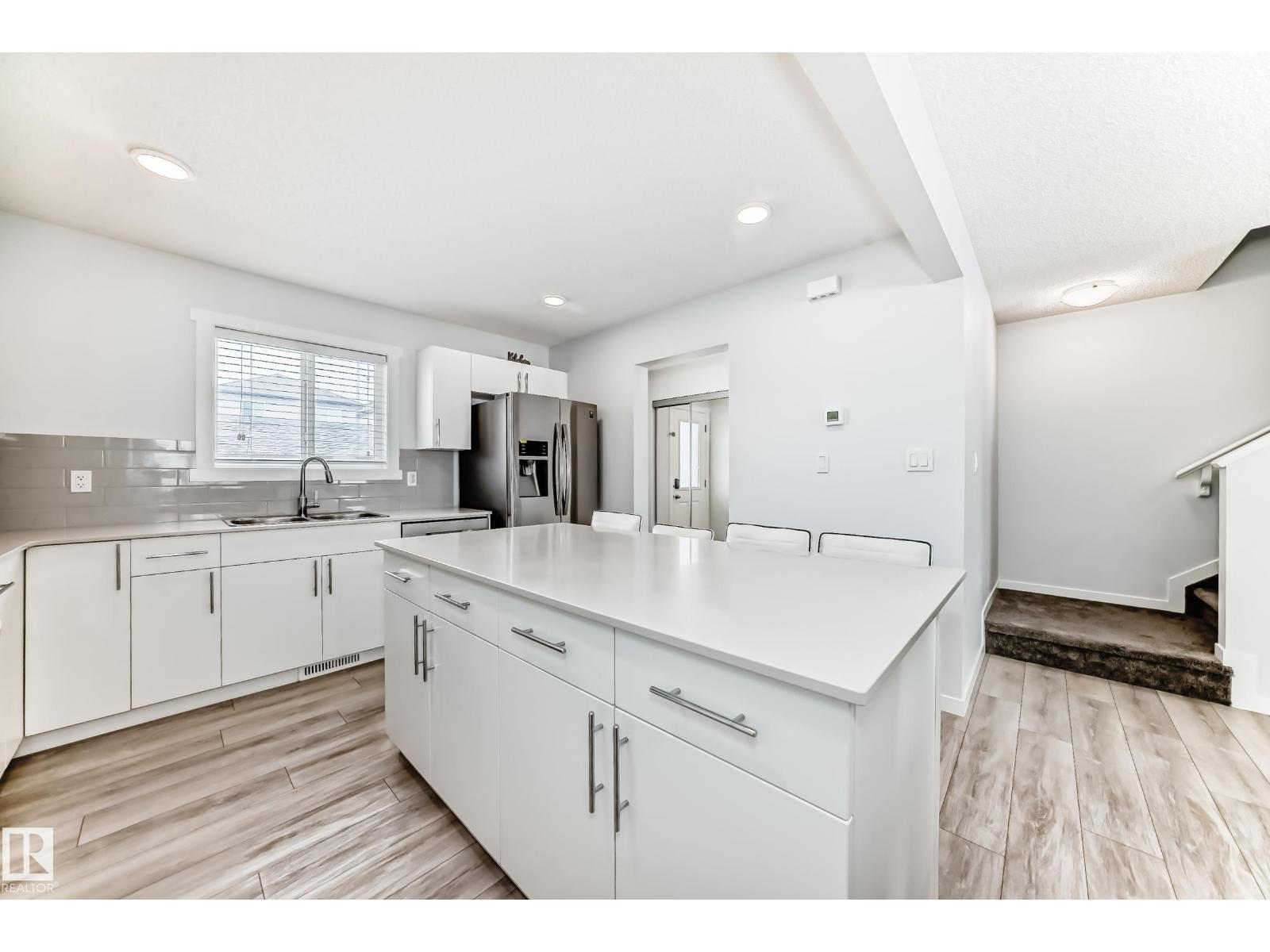 2505 14 AV NW, Edmonton