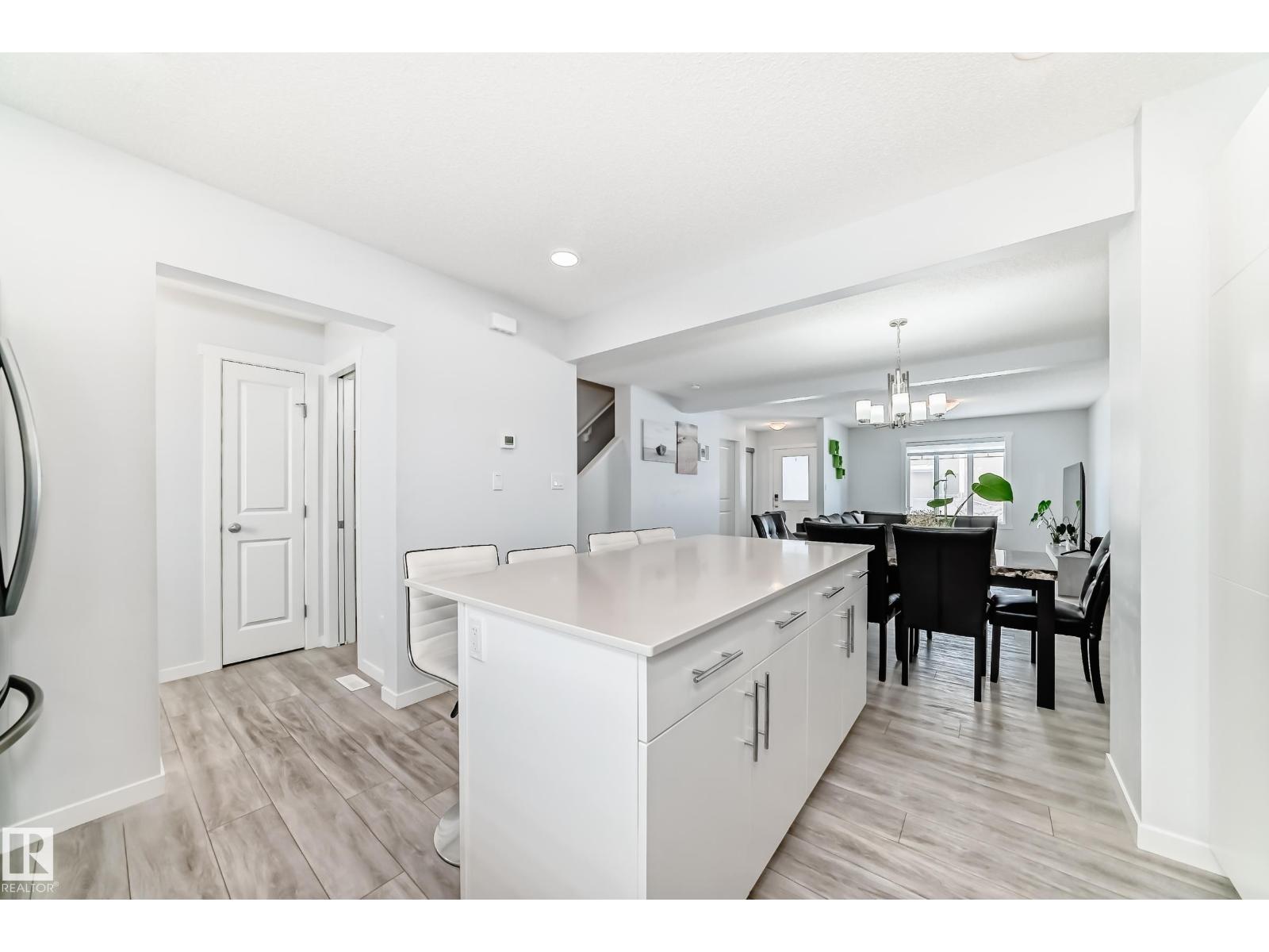 2505 14 AV NW, Edmonton