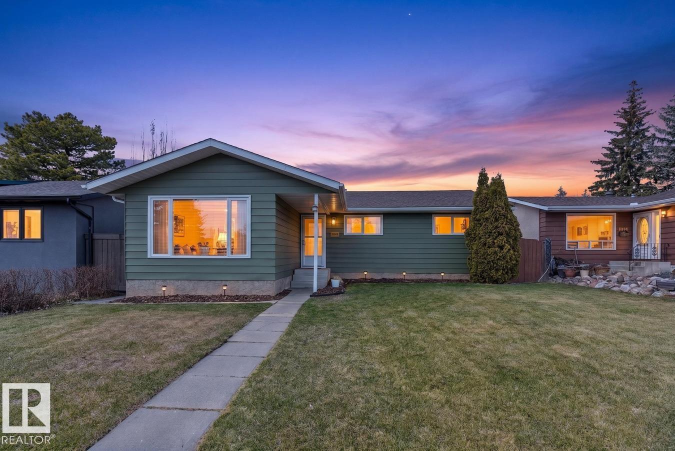 6908 19 AV NW, Edmonton