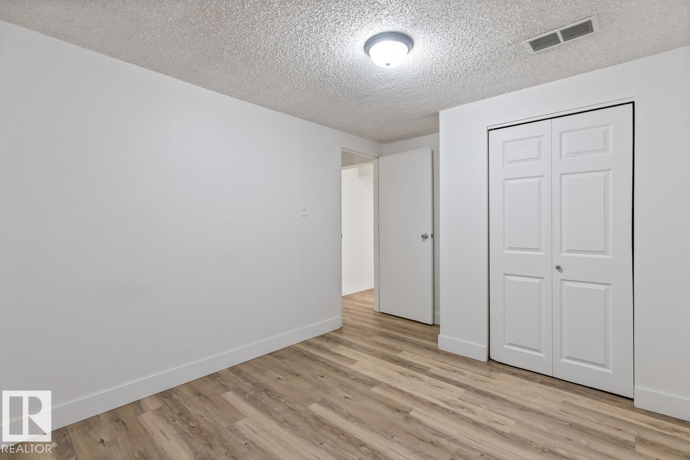 6908 19 AV NW, Edmonton