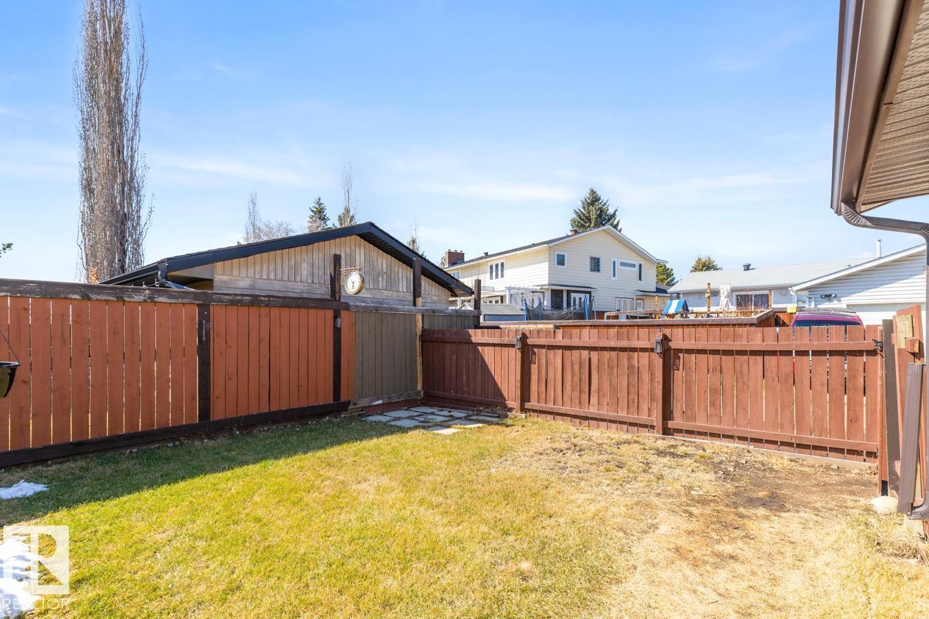 6908 19 AV NW, Edmonton