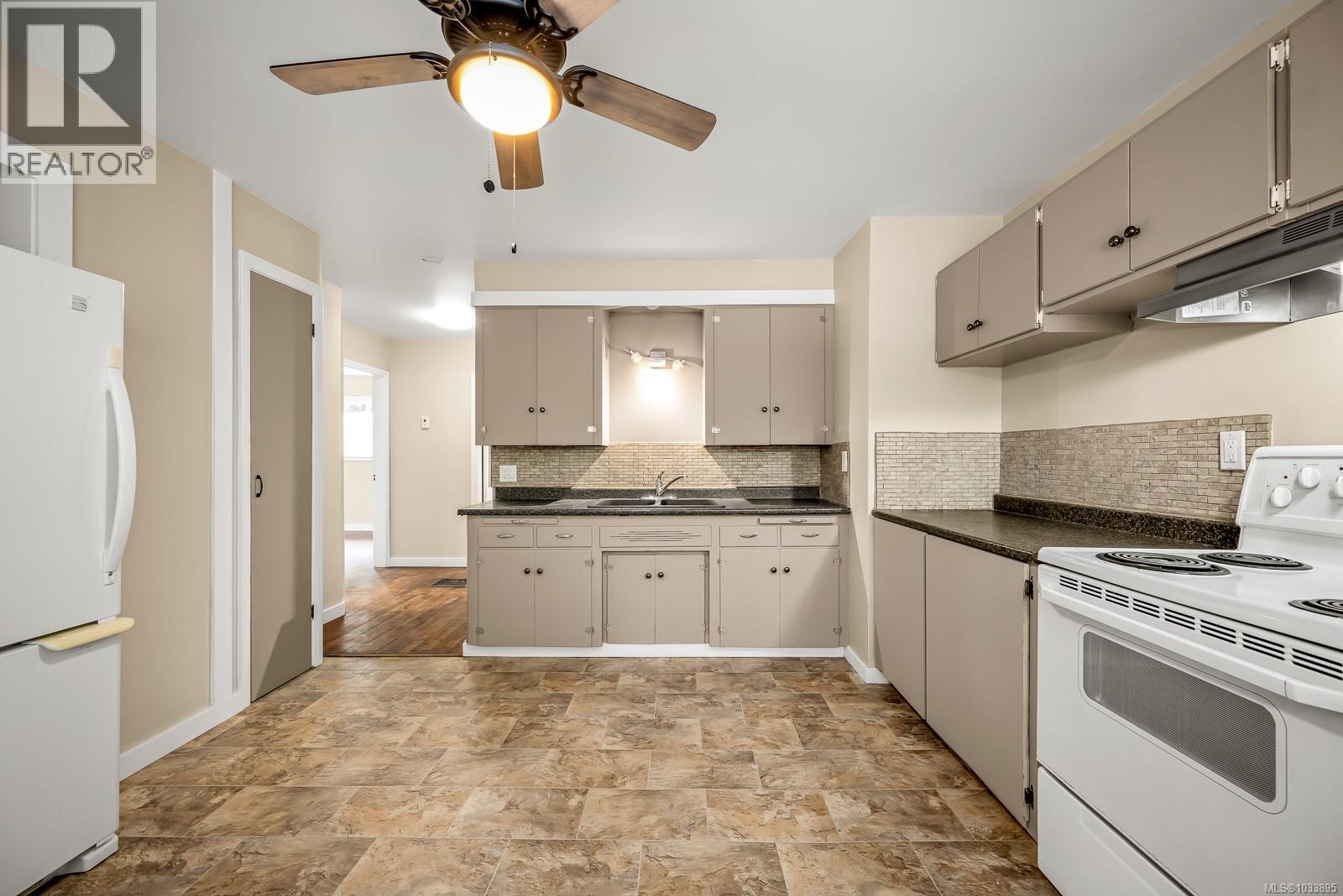 290 Herondale Rd - 7