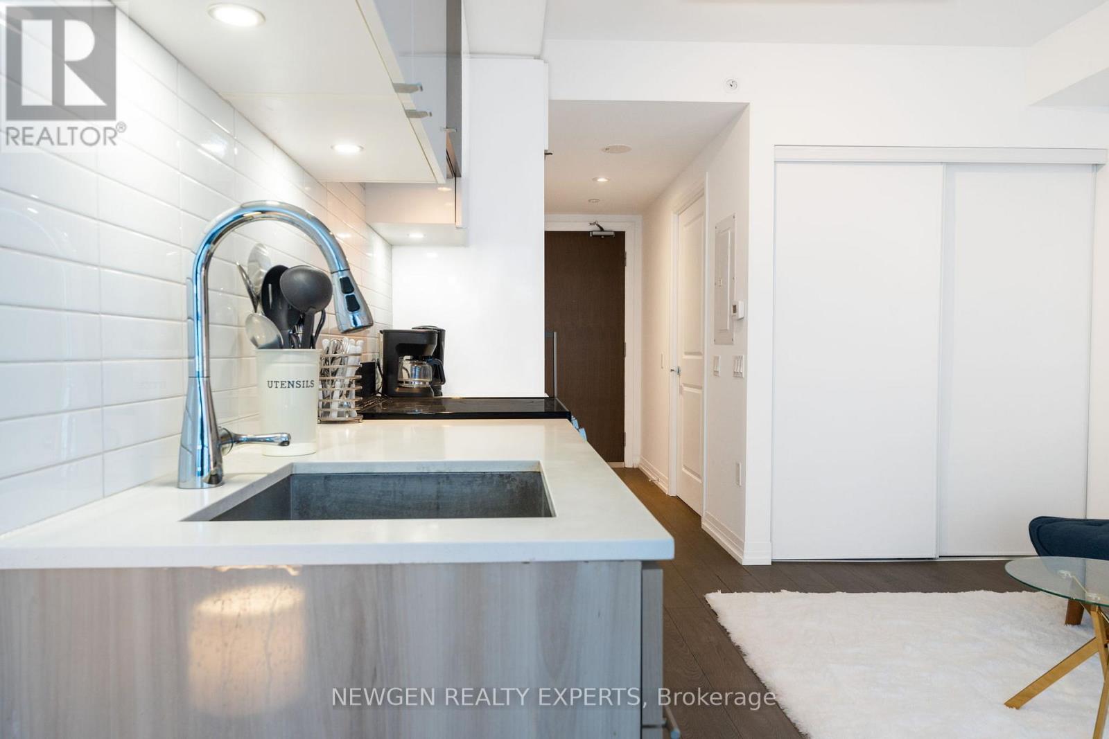 #1624 251 JARVIS STREET - 15