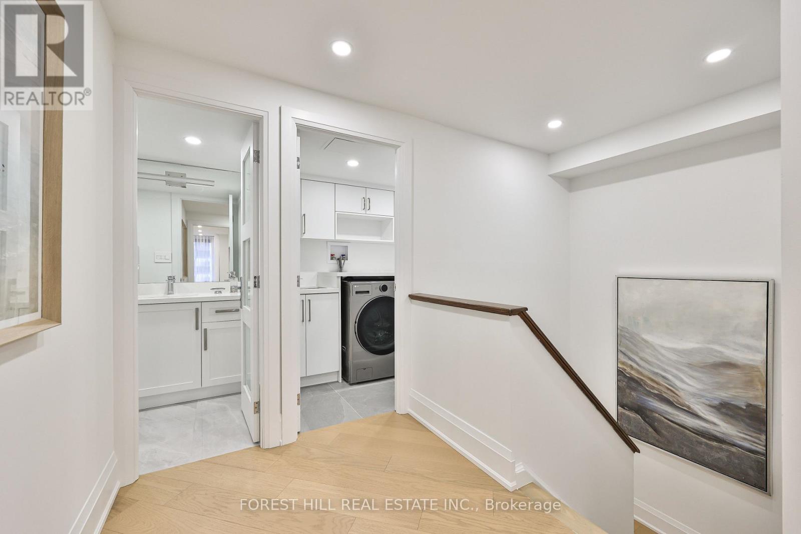 #115 349 ST CLAIR AVENUE W - 11