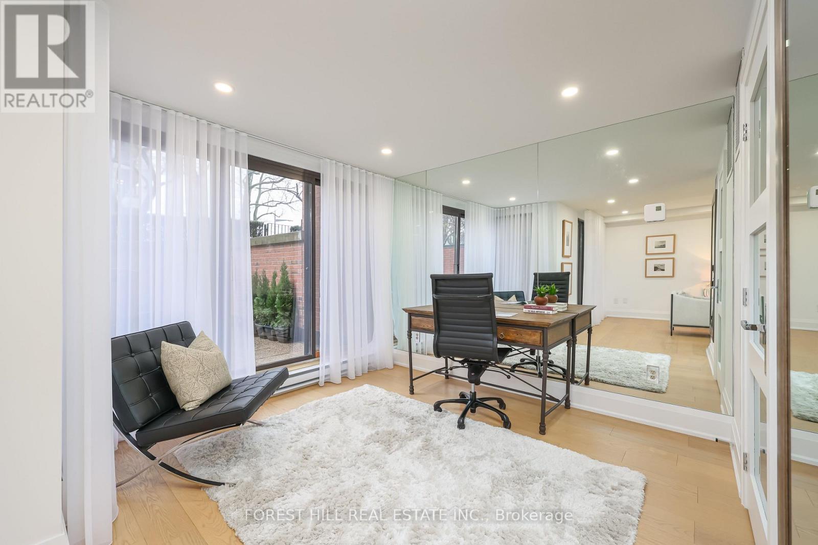 #115 349 ST CLAIR AVENUE W - 23