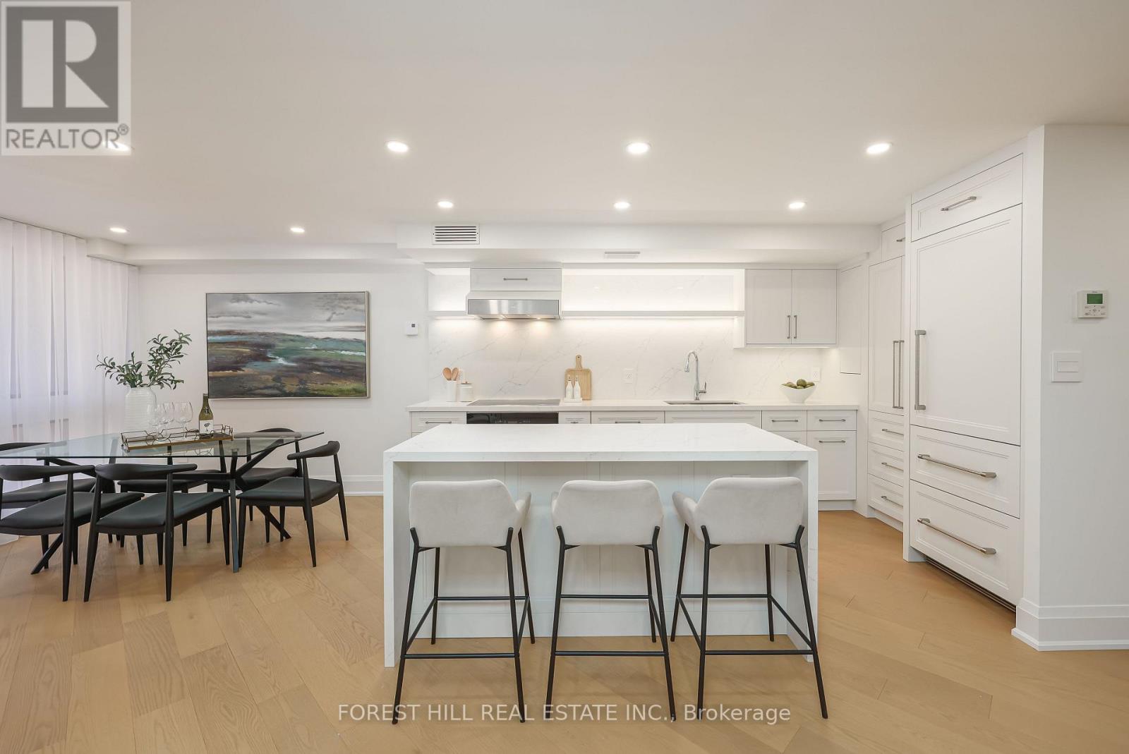 #115 349 ST CLAIR AVENUE W - 5