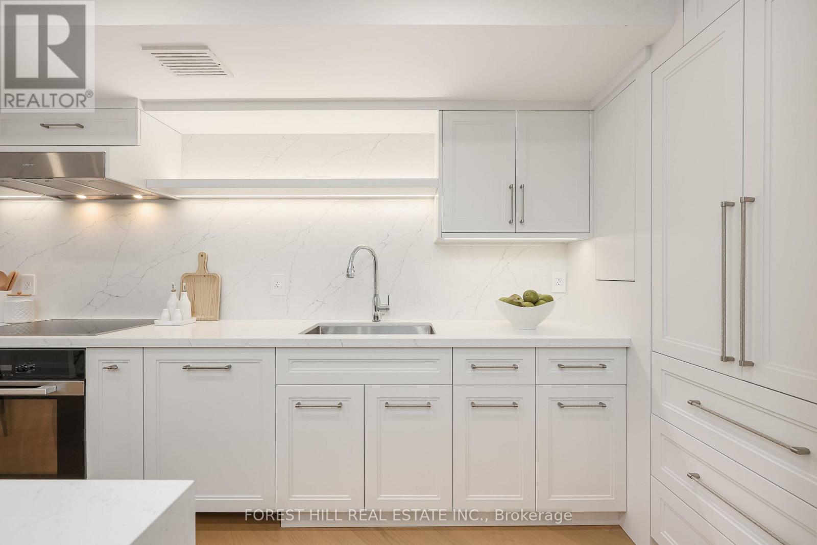 #115 349 ST CLAIR AVENUE W - 6