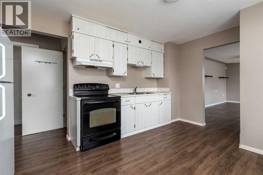 4801 42 Street — photo 7