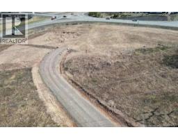 775 Alison Boulevard, photo 2
