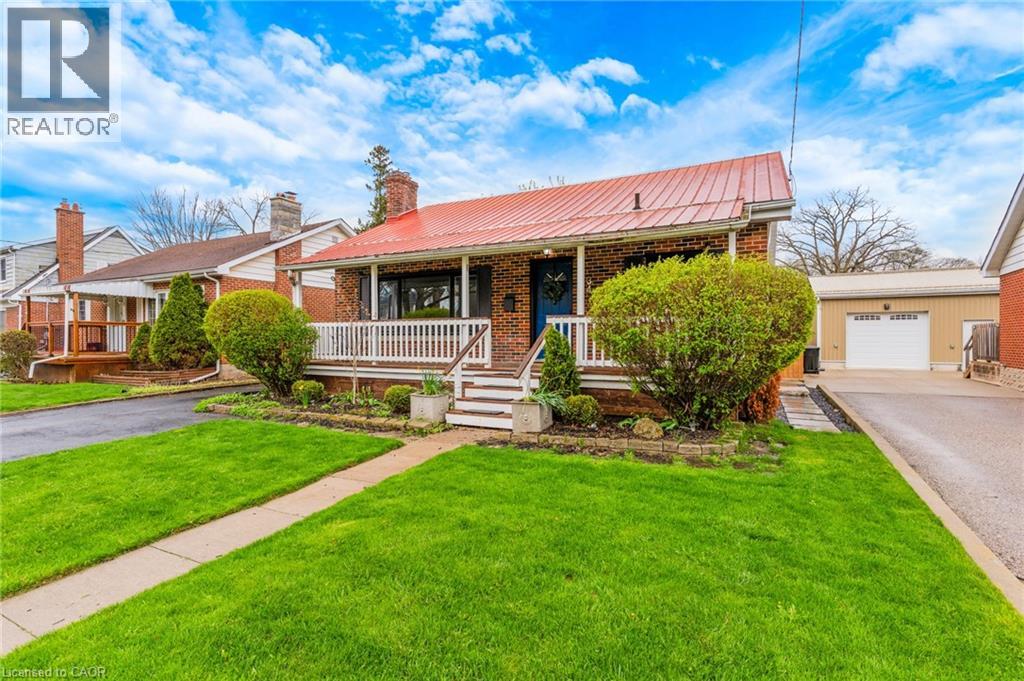 34 CHRISTOPHER Drive - 3
