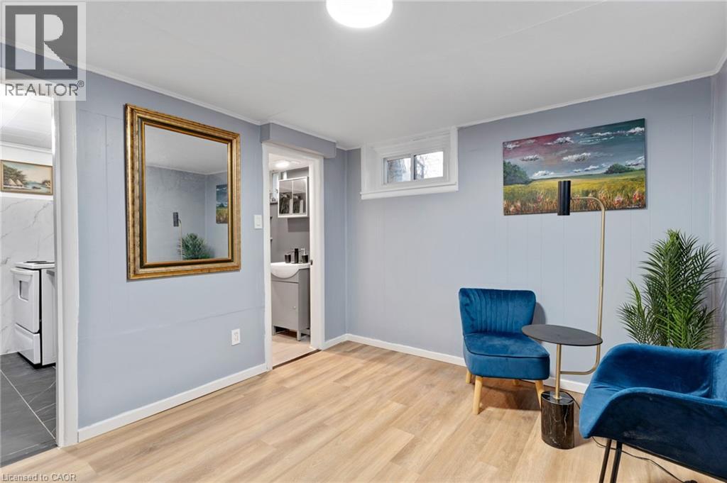 34 CHRISTOPHER Drive - 28