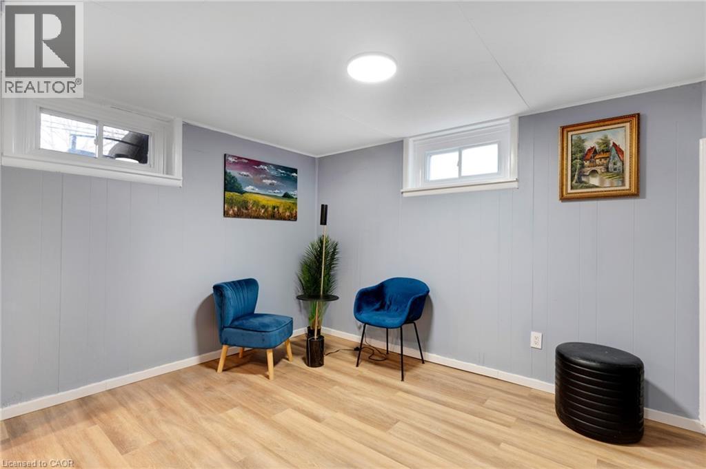 34 CHRISTOPHER Drive - 27