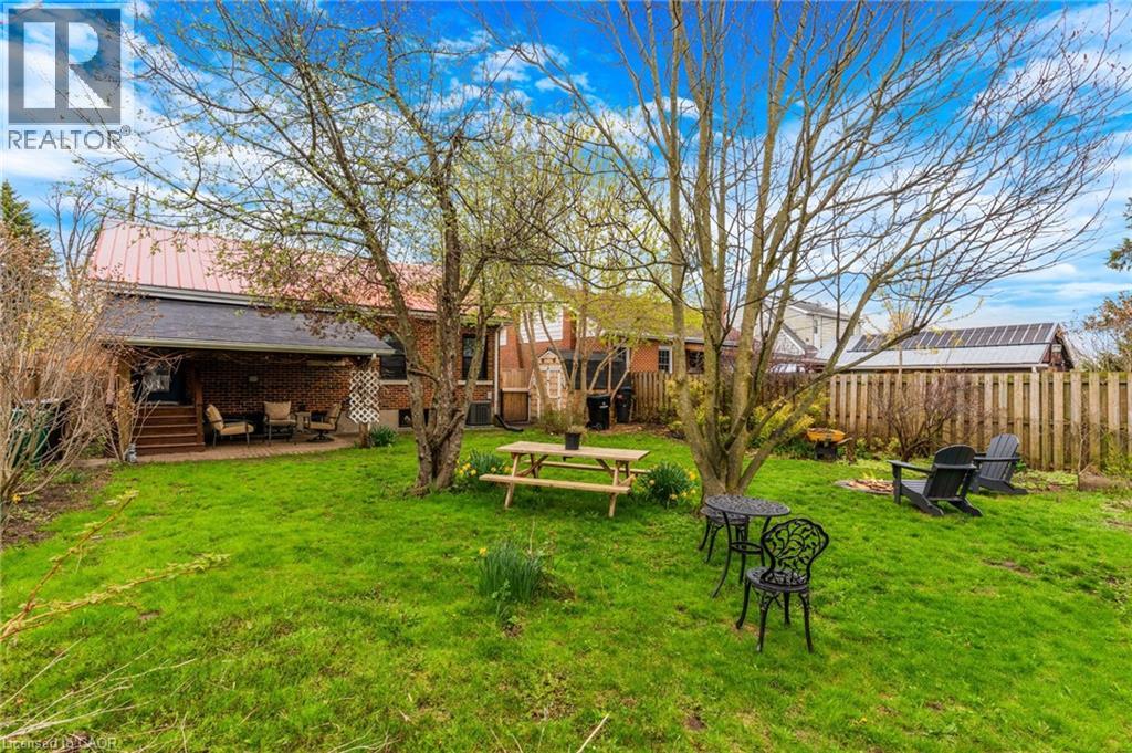 34 CHRISTOPHER Drive - 40