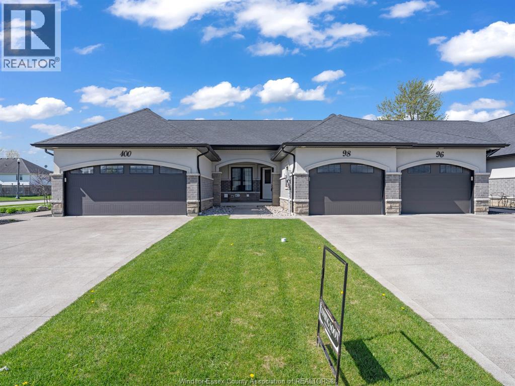 98 HOUGHTON STREET, Essex, Ontario, N8M0A5 — Photo 2