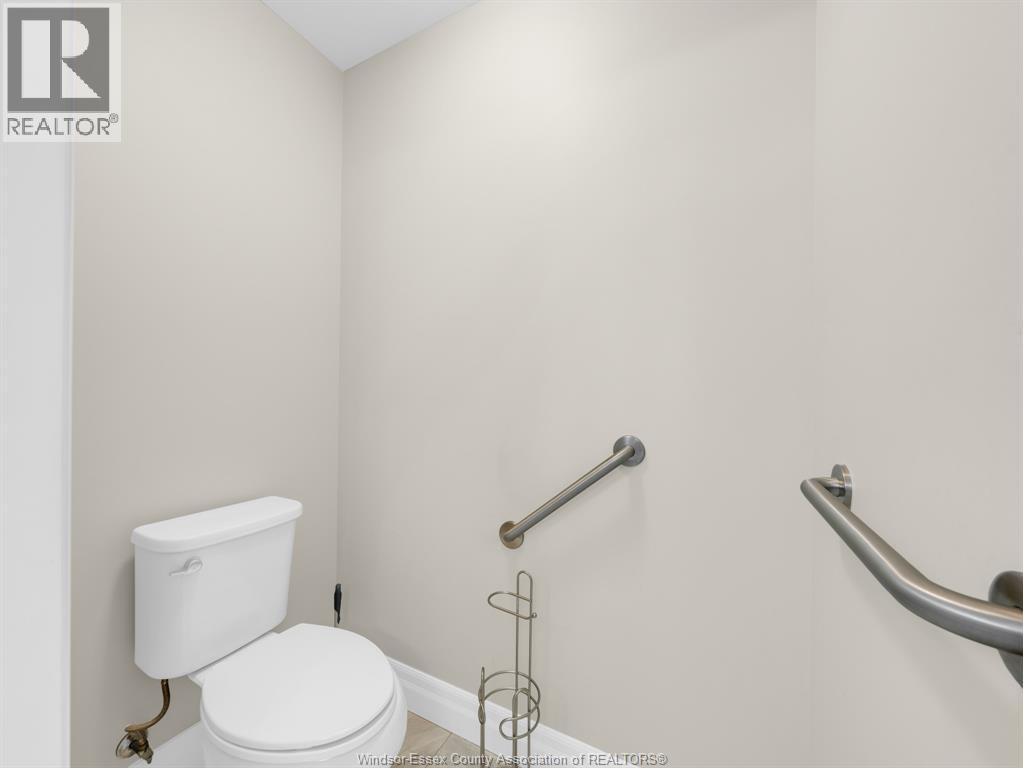 98 HOUGHTON STREET, Essex, Ontario, N8M0A5 — Photo 27