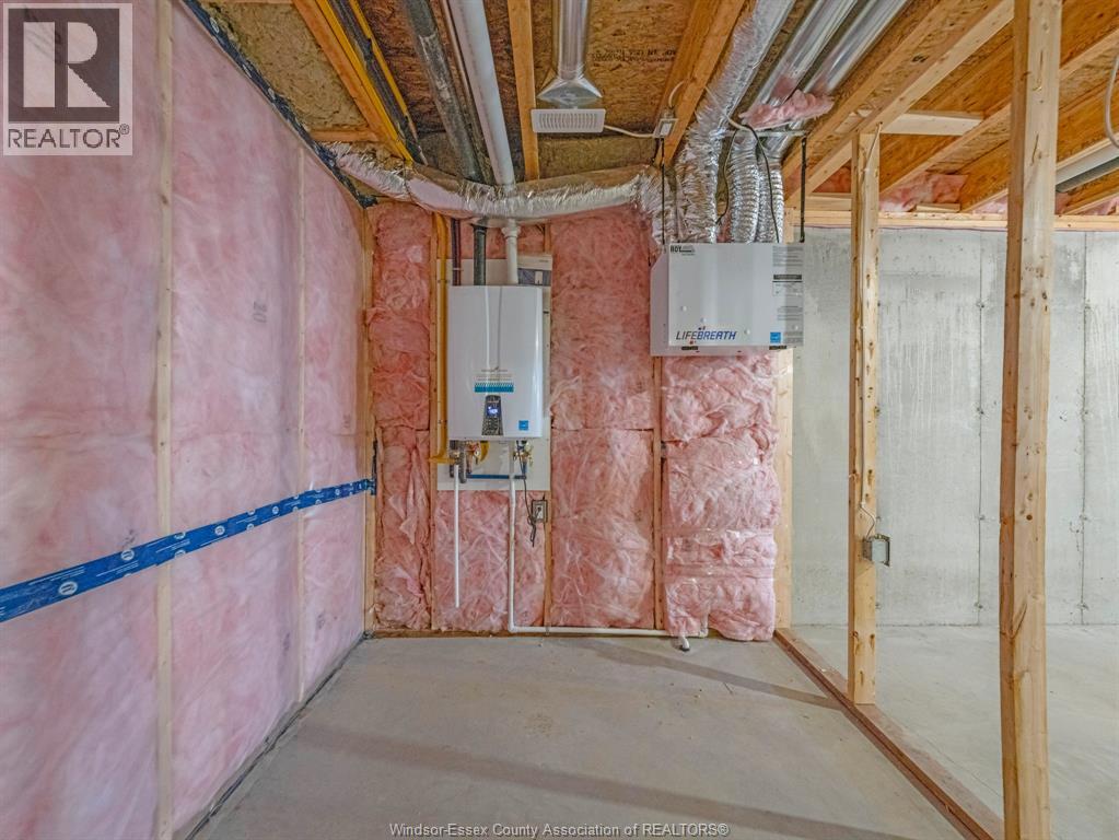 98 HOUGHTON STREET, Essex, Ontario, N8M0A5 — Photo 35