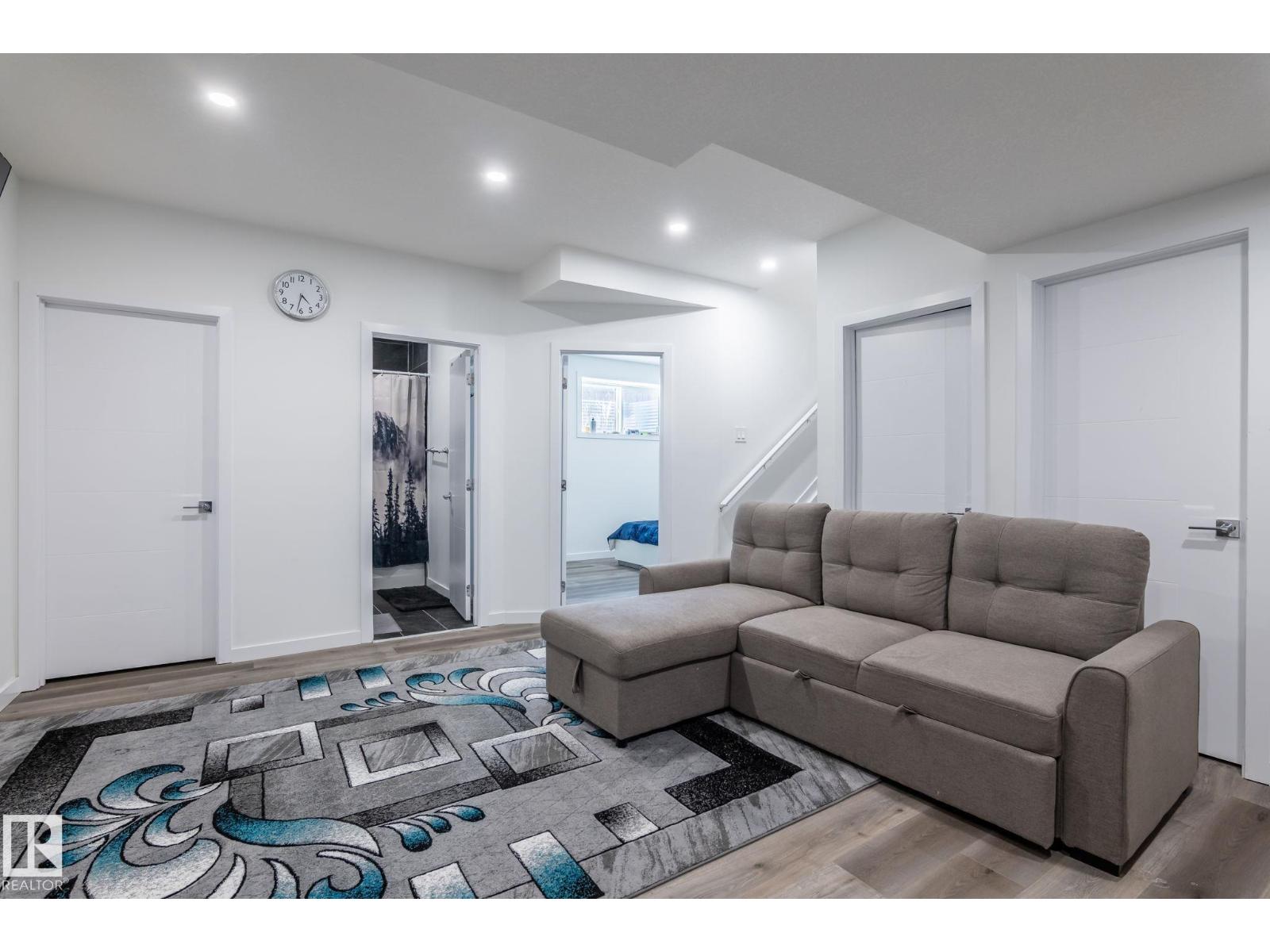 6607 50A AV, Beaumont