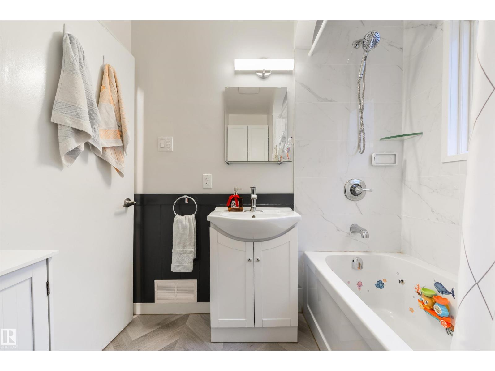 11208 66 ST NW, Edmonton