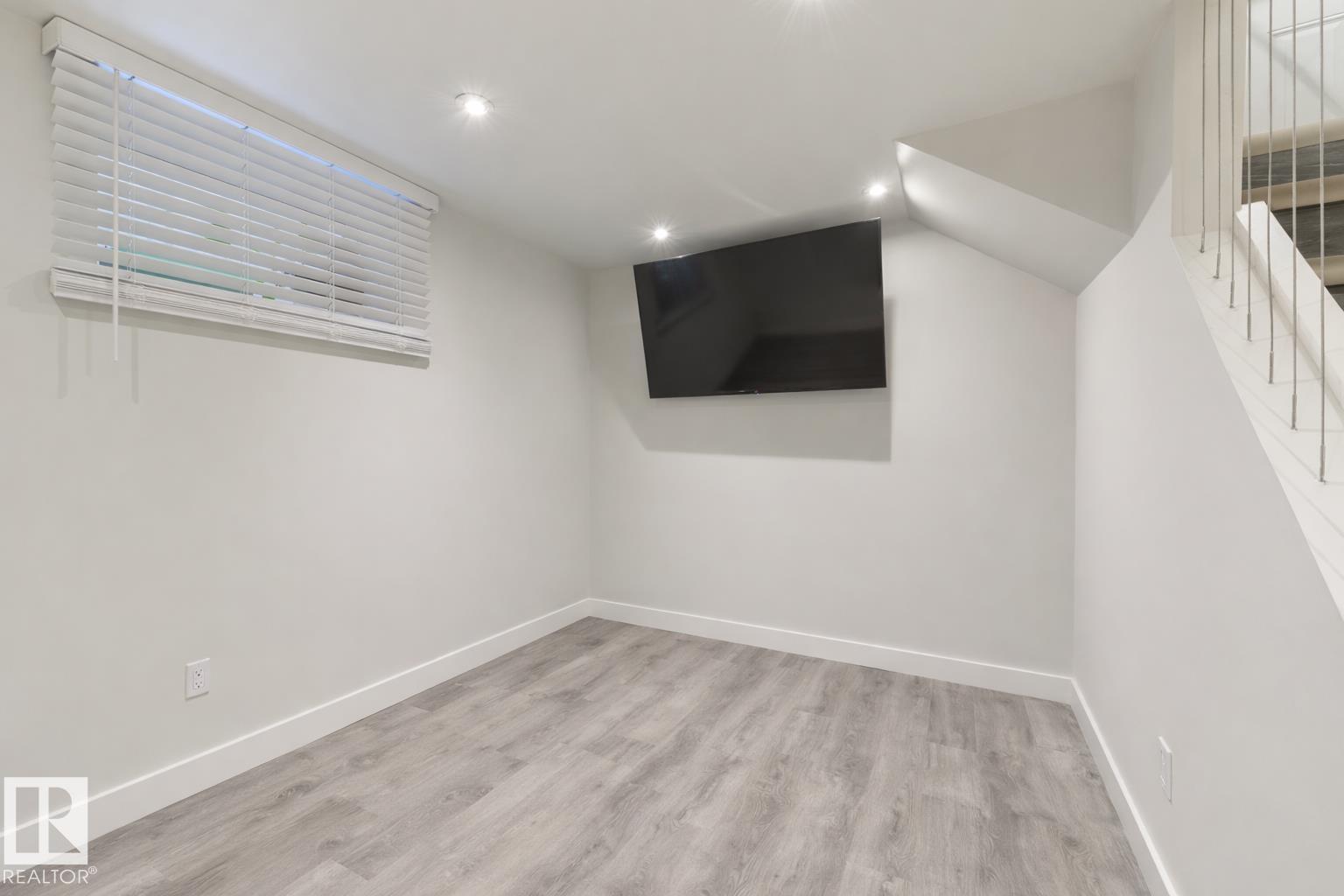 11208 66 ST NW, Edmonton