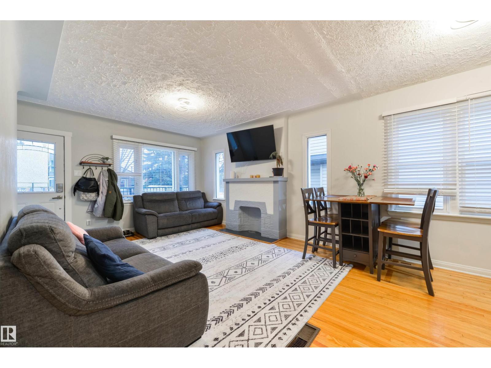 11208 66 ST NW, Edmonton