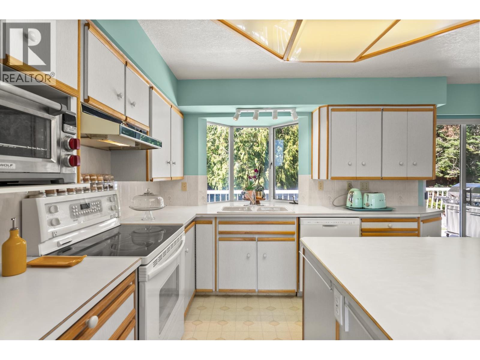 905 EDEN Crescent, Tsawwassen