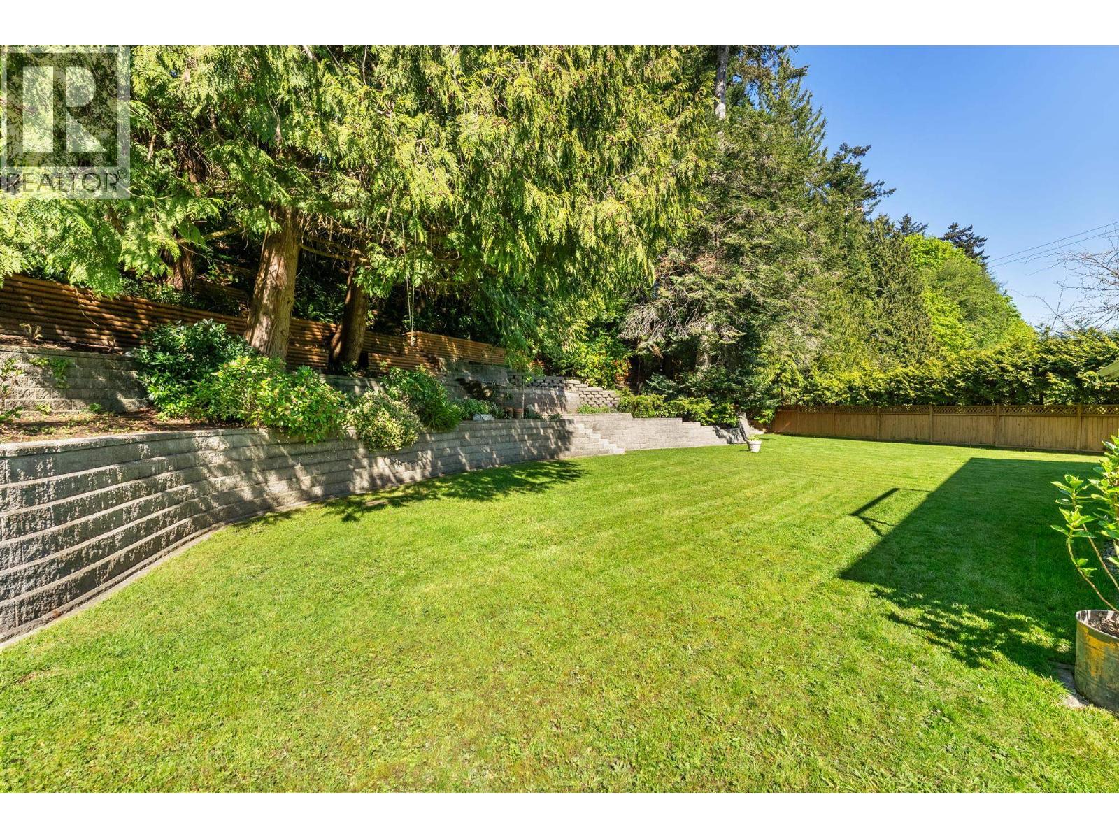 905 EDEN Crescent, Tsawwassen